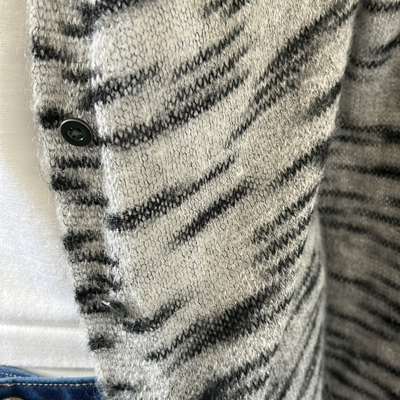 Free People Beach Mohair Blend Lightweight Tiger Stripe Cardigan Sweater Large - Picture 8 of 14